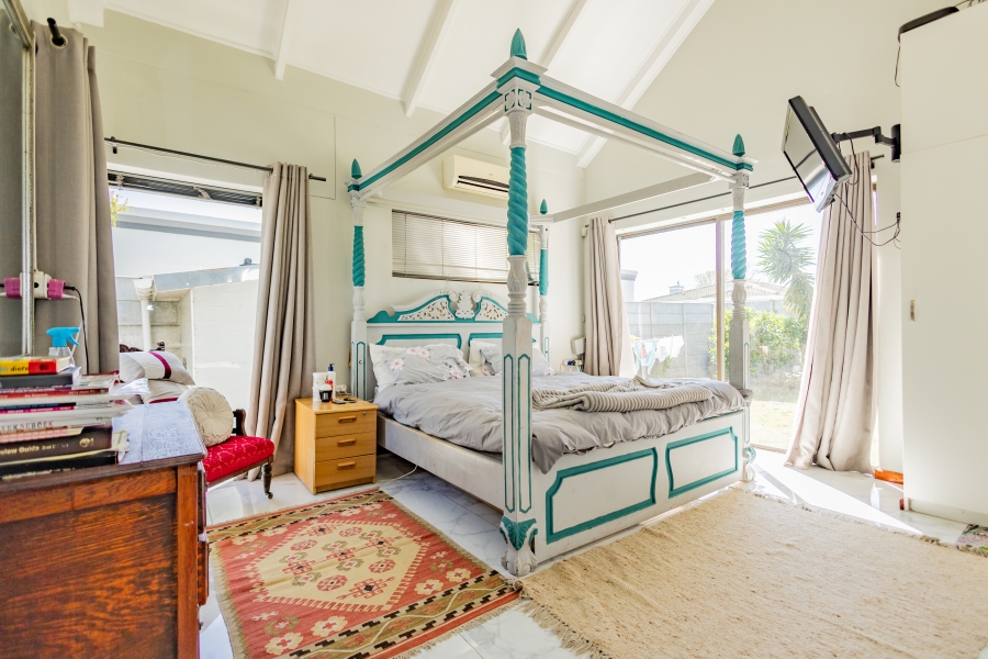 4 Bedroom Property for Sale in Rouxville Western Cape